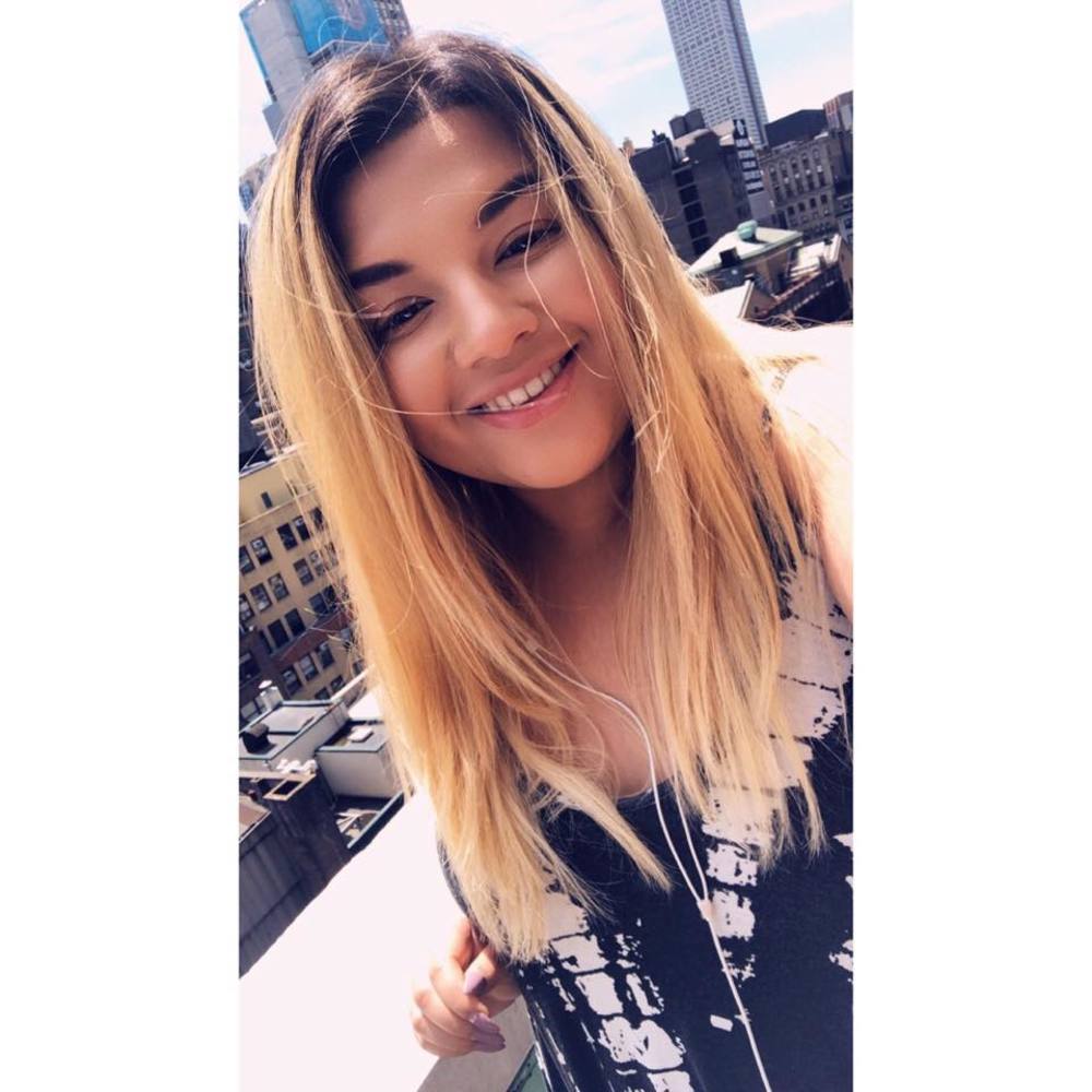 Meet your Posher, Ashley